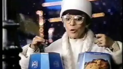 Franca Valeri fu protagonista degli spot legati alla promozione del pandoro e panettone Melagatti: era il 1987 - Foto archivio