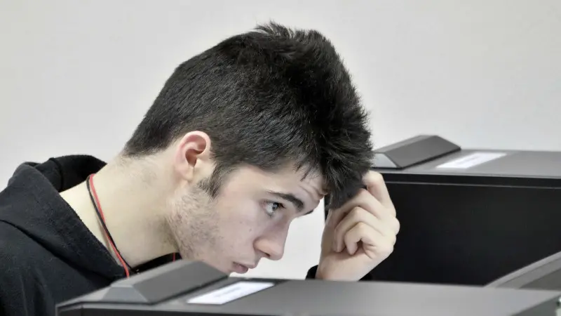 All'Itis Castelli le selezioni per le Olimpiadi di informatica