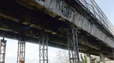 Demolito. Il ponte della A21 in territorio di Montirone che sarà abbattuto