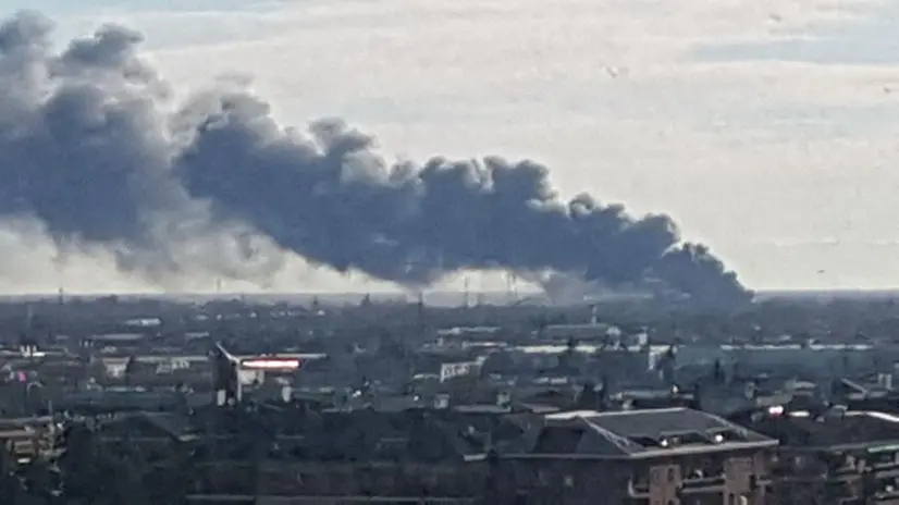 La colonna di fumo in autostrada