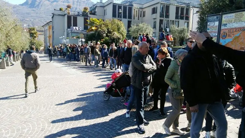 Sulzano, code alle biglietterie per Montisola