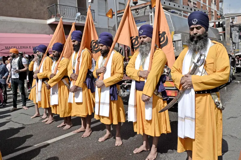 Il corteo dei sikh in città /2