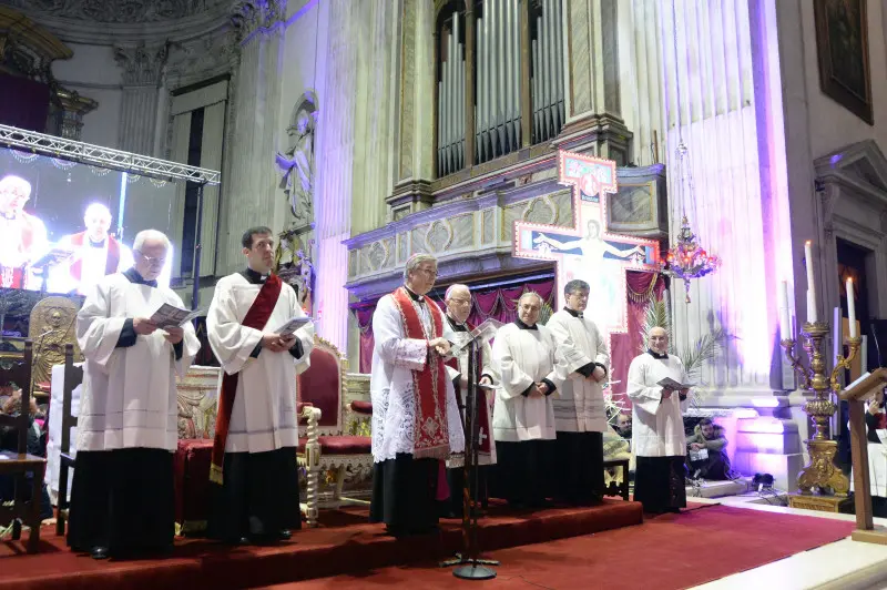 Veglia delle Palme, centinaia di giovani nella Cattedrale