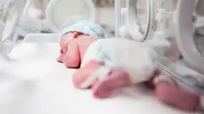 Un neonato - Foto © www.giornaledibrescia.it