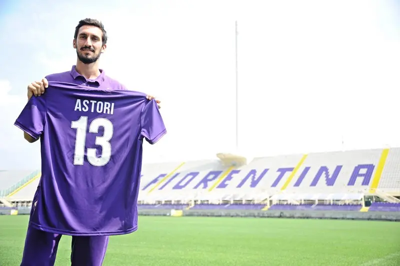 Le foto del capitano della Fiorentina Davide Astori morto in hotel