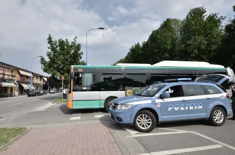 Badia, 12enne grave dopo lo scontro tra bici e bus