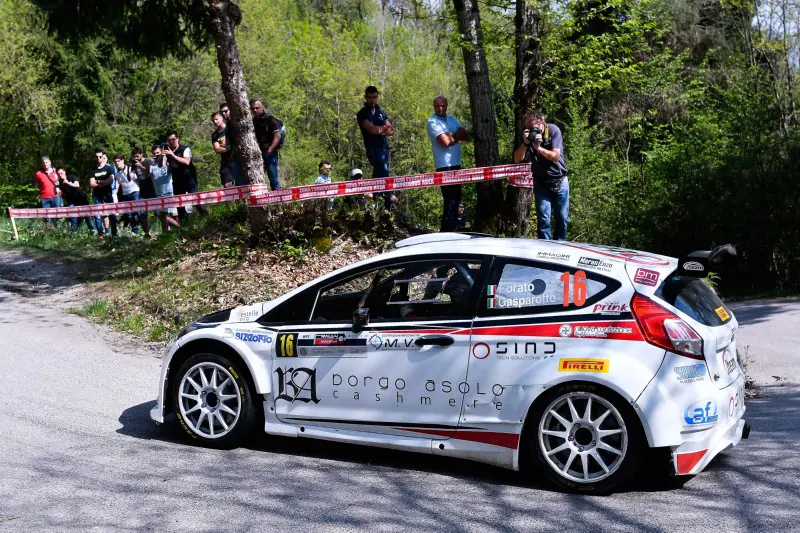 Rally 1000 Miglia, dopo Passo Fobia e Moerna, Albertini ancora in testa