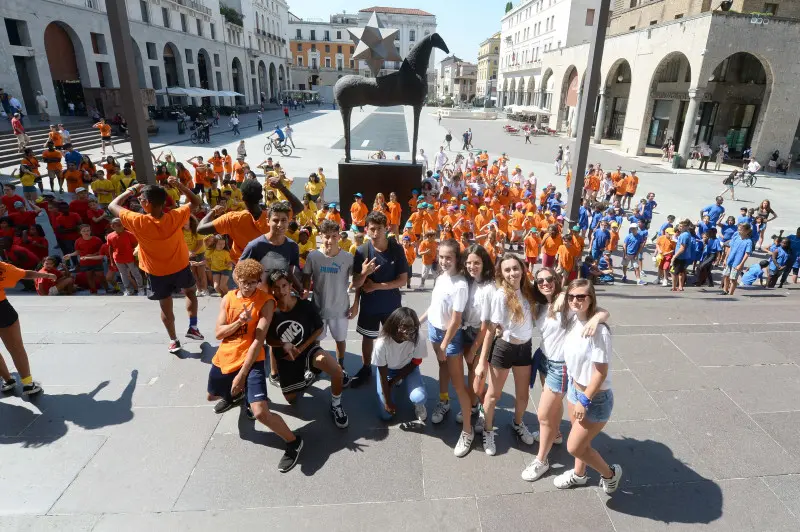 Grest del centro storico, flash mob in piazza Vittoria