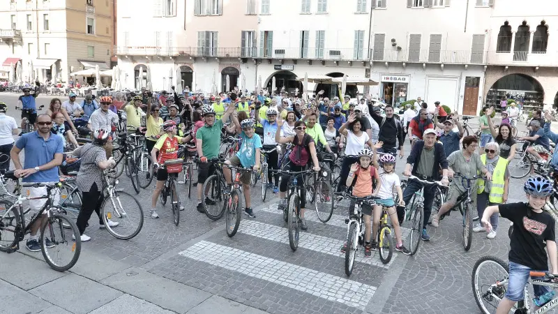 Biciclettata per il parco delle Cave