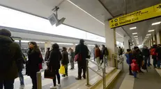 Pendolari nel caos alla stazione di Brescia