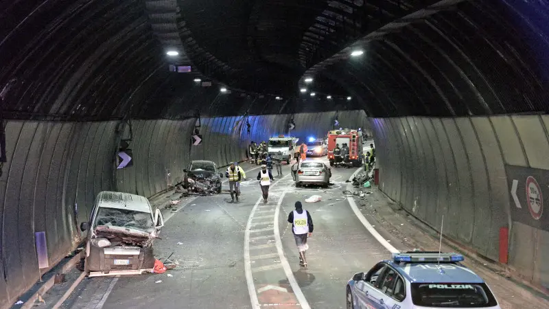 Trentapassi, drammatico schianto all'alba