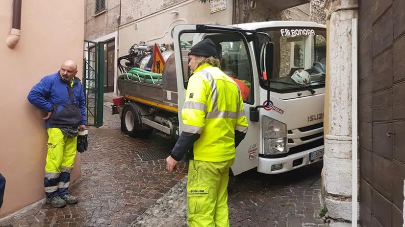 Il camion coinvolto nell'incidente di Limone