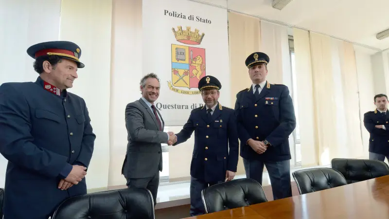 Rapina da un milione di euro, in Questura dopo gli arresti
