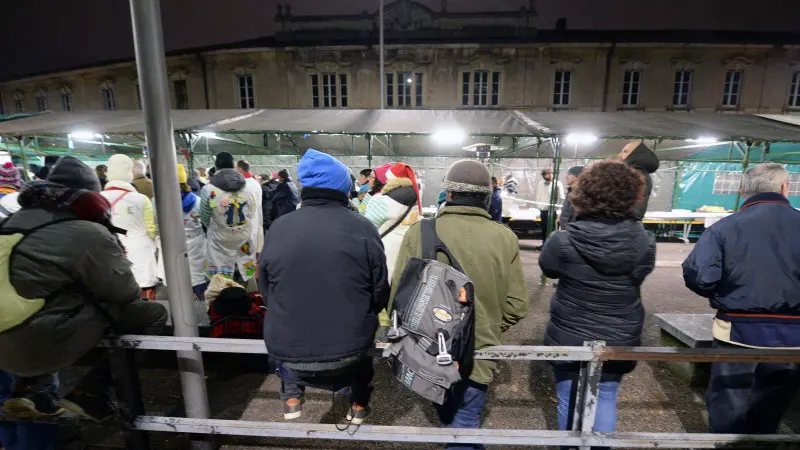 L'Ultimo tra gli ultimi con Camper Emergenza e Caritas