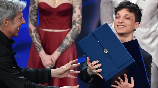 Sanremo: la serata dei duetti