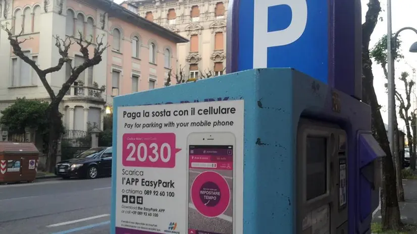 Cellulare. Dal novembre 2013 è possibile pagare con l’App Easy Park