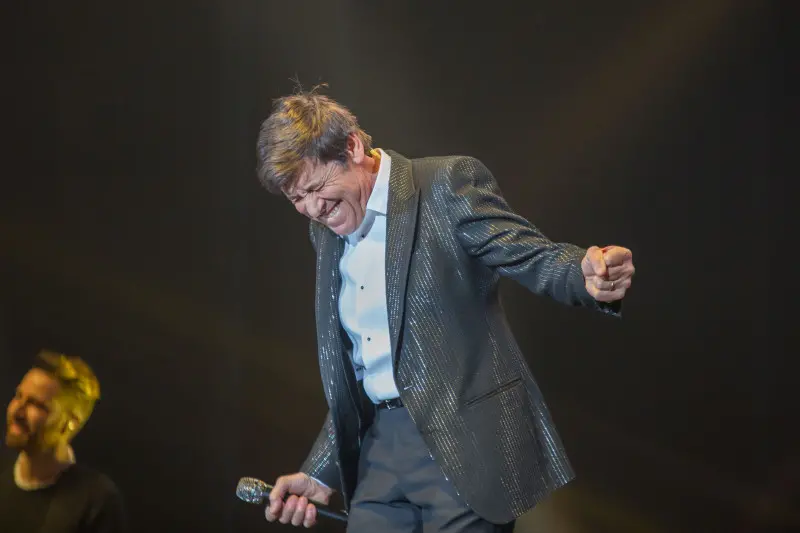 Gianni Morandi in concerto al Palageorge