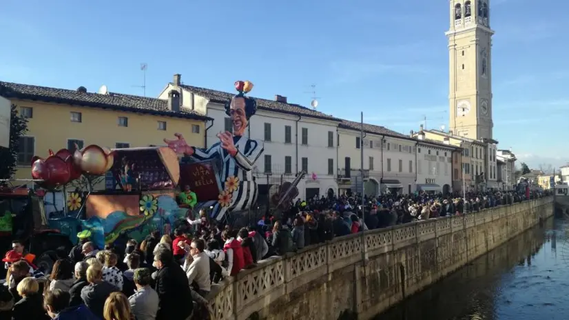 Grande attesa. Alla festa partecipano sempre tantissime persone