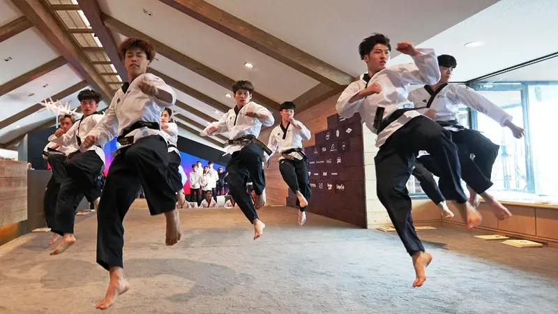 Un momento dell'esibizione di Taekwondo