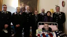 Lattari festeggiato da «colleghi» carabinieri e dal sindaco