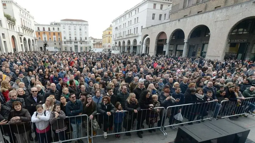 La festa. Piazza Vittoria gremita per l’edizione 2017 del Metro Day