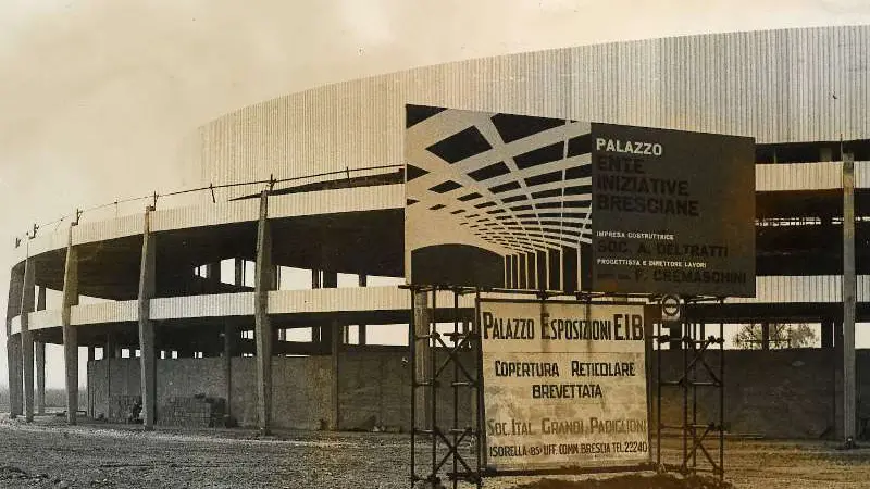 L'Eib all'epoca della sua costruzione, nel 1963 - Foto archivio Giornale di Brescia © www.giornaledibrescia.it
