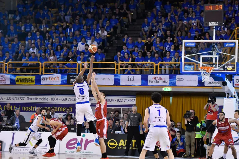 Germani Basket - Openjobmetis Varese 77-75