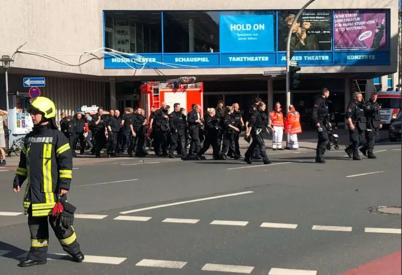 Furgone piombato sulla folla a Münster in Germania