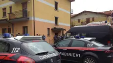 I carabinieri sul luogo del delitto © www.giornaledibrescia.it