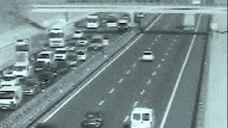 Lunghe code in direzione Venezia come mostra una delle webcam dell'Autostrada Serenissima - © www.giornaledibrescia.it