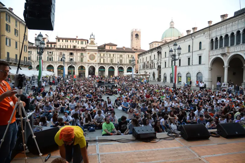 I giovani riuniti a Brescia