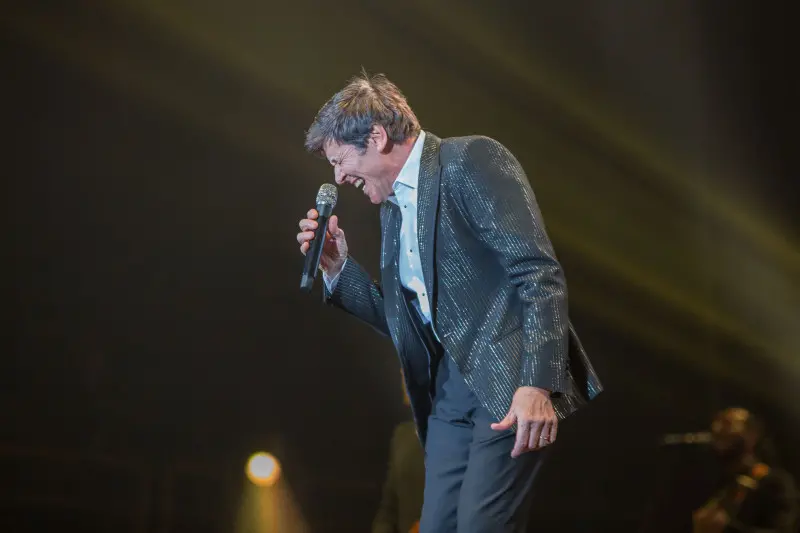 Gianni Morandi in concerto al Palageorge