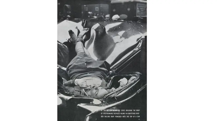 La foto di Evelyn McHale apparsa su Life Magazine