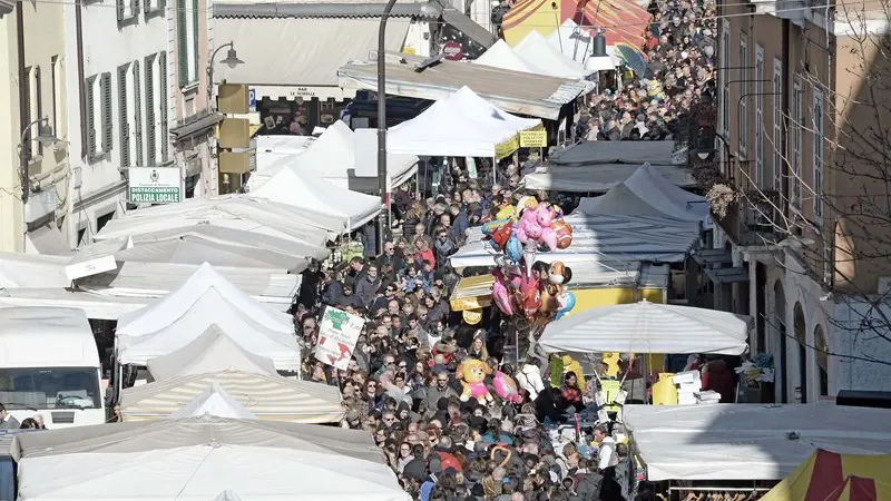 La fiera di San Faustino del 2017 - Foto Pierre Putelli/Neg © www.giornaledibrescia.it