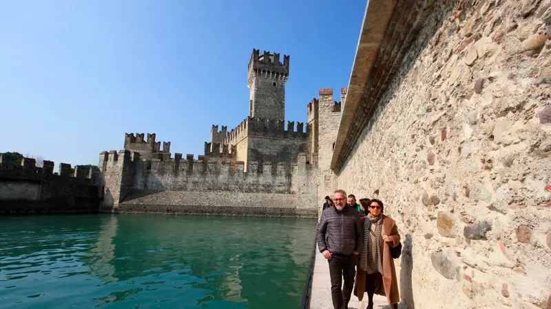 Darsena di Sirmione, tornano i visitatori dopo secoli