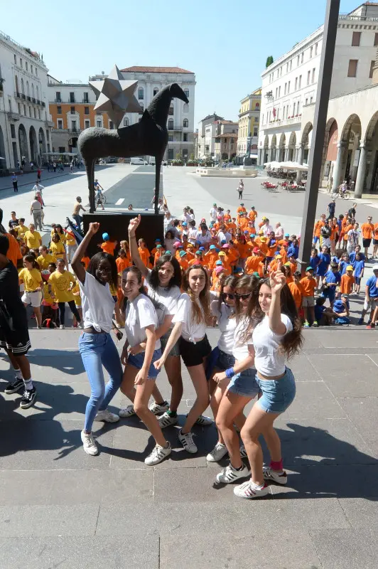 Grest del centro storico, flash mob in piazza Vittoria