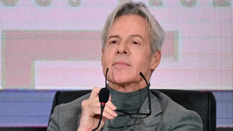 Claudio Baglioni accusato di aver offeso le penne nere