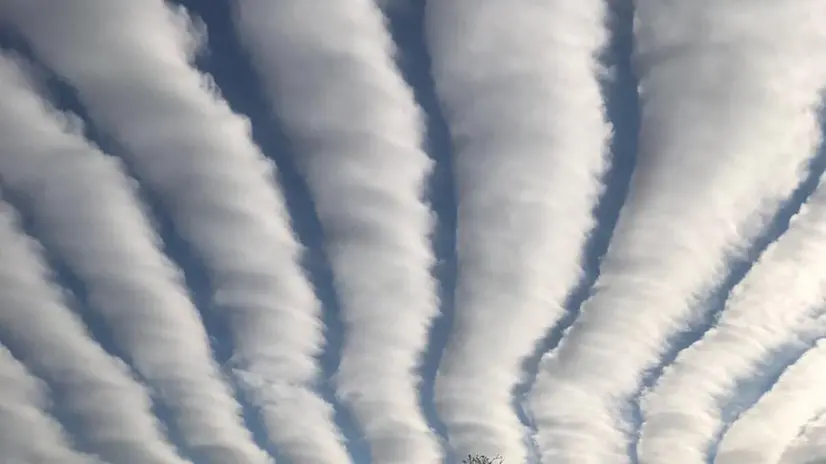 Infinite scie di nuvole