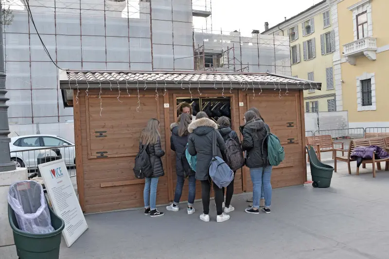 Piazza del mercato: tutti sui pattini