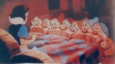 Una scena di Biancaneve e i sette nani, uscito nel 1937