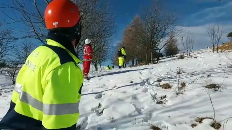 Monte Stino, maxi esercitazione per recuperare la scatola nera del cargo caduto