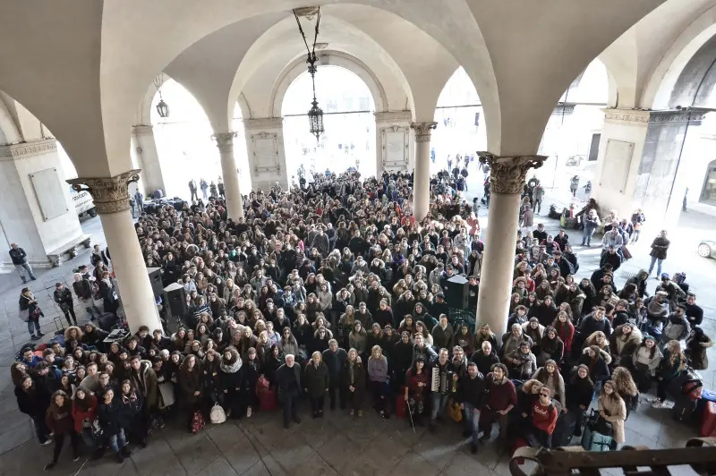 La partenza degli studenti bresciani