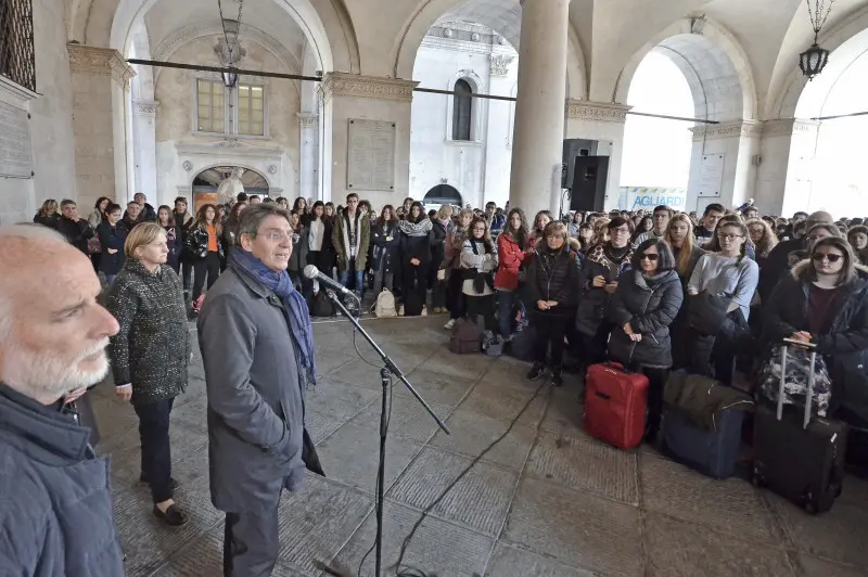 La partenza degli studenti bresciani