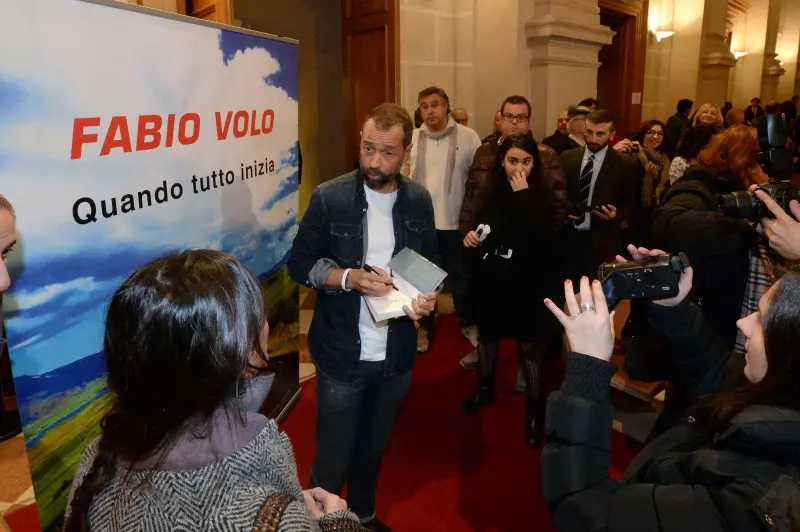 La presentazione del nuovo libro di Fabio Volo in San Barnaba