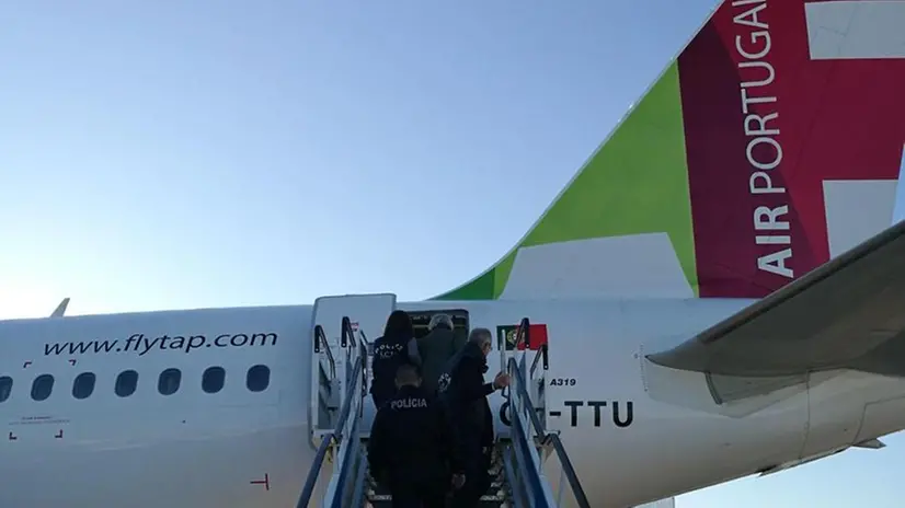 Tramonte in volo verso l'Italia