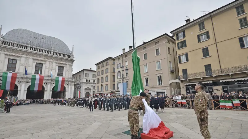 Il 4 novembre in piazza Loggia
