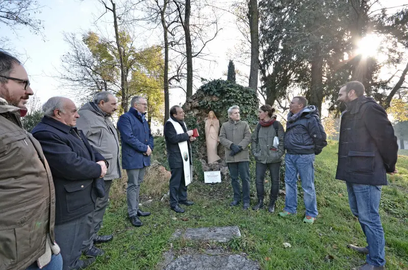 La nuova statua