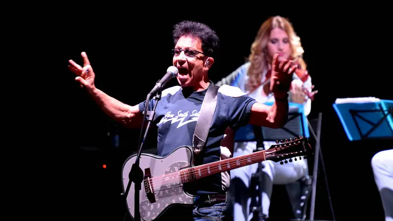 Teatro Grande: il concerto di Bennato