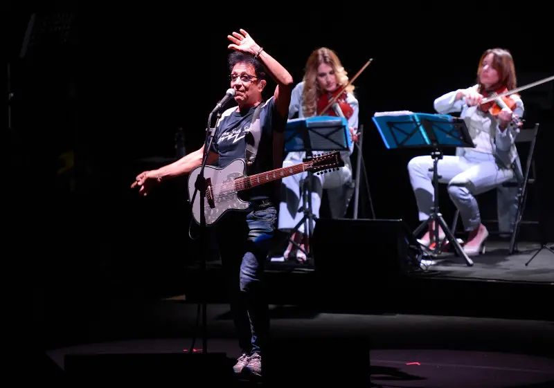 Teatro Grande: il concerto di Bennato