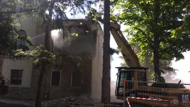 Gualdo, iniziata la demolizione